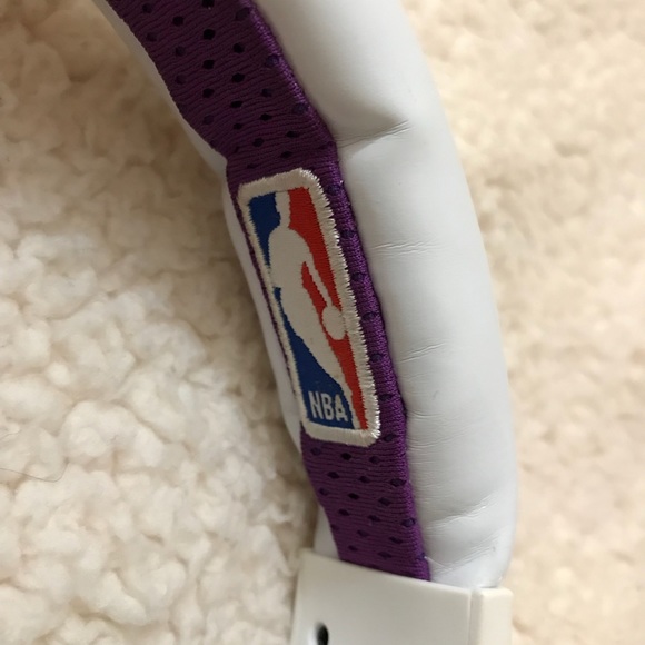 Lakers Headphones - Picture 3 of 3